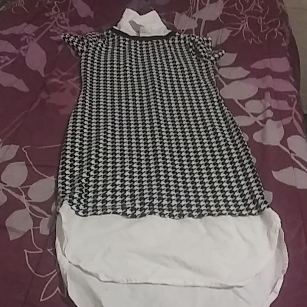 Clothes - Picture 8 of 8